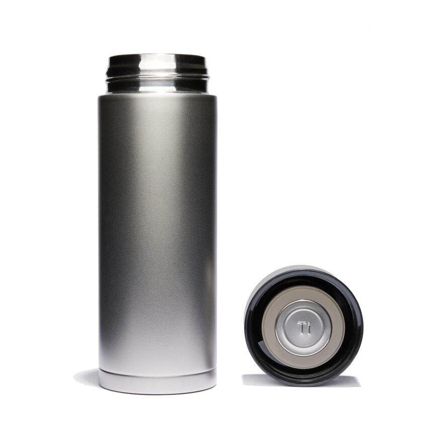 Luxus Thermosflasche aus Titan vakuumisoliert mit großer Öffnung