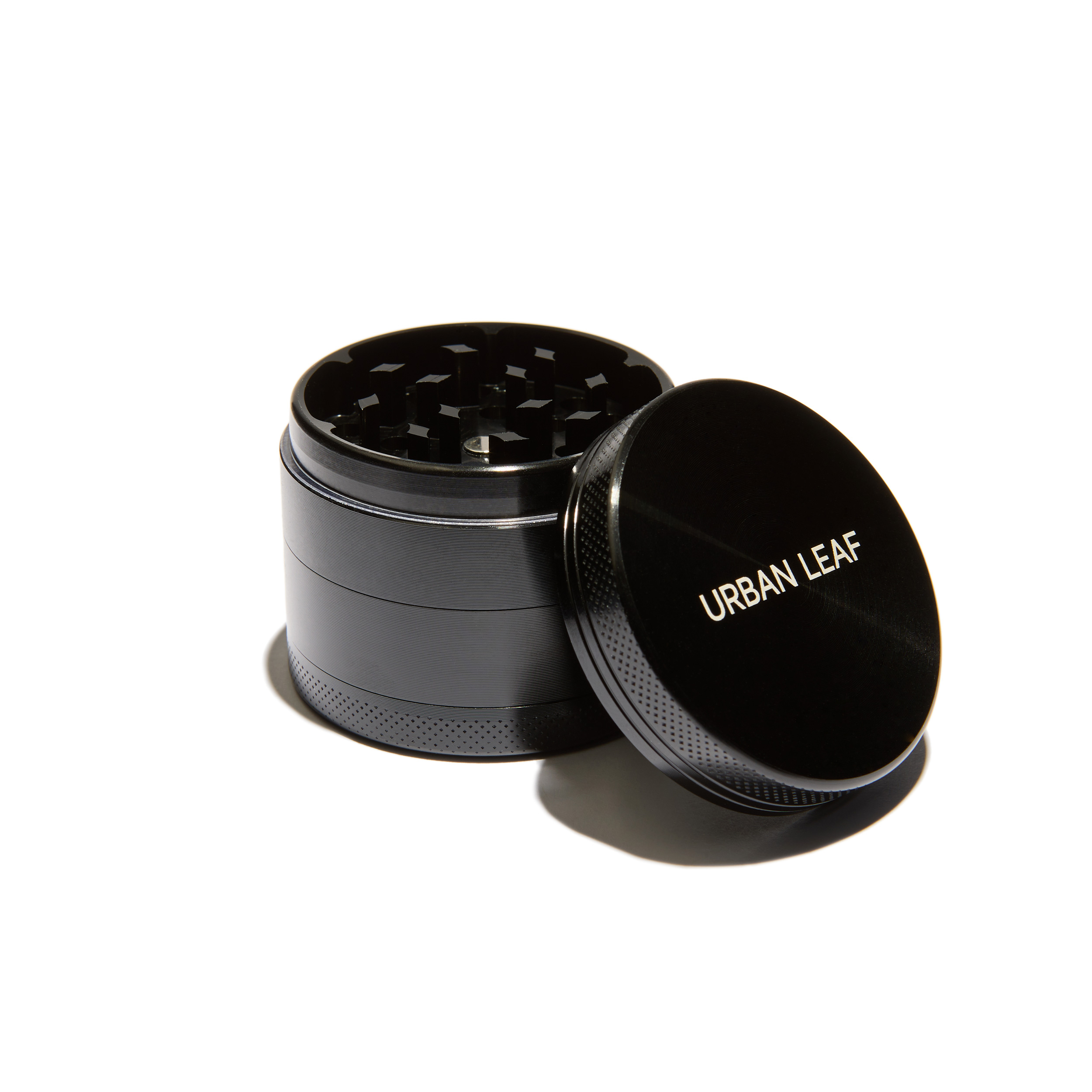 Edler kleiner grinder alu mit sieb polinator front handtasche unterwegs Edler kleiner grinder alu mit sieb polinator front handtasche unterwegs