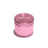 URBAN LEAF Fine Grinder Solo in Pink — Alu Grinder mit einem Pollensieb, 55 mm, stehend mit graviertem URBAN LEAF Deckel